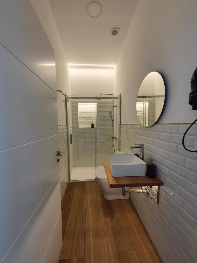 Redondela Apartments - Bedroom, Bathroom & Kitchen 외부 사진